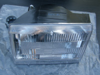 levé přední světlo EU /92/